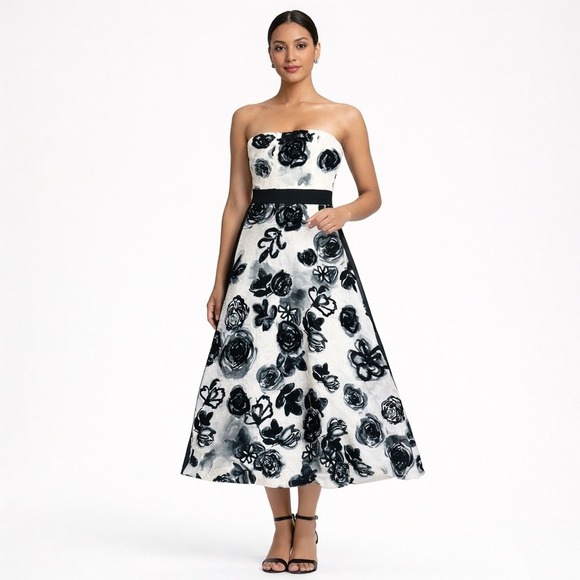 Sachin + Babi Dresses & Skirts - Sachin & Babi Noir Strapless Floral Textured Fit & Flare Cocktail Dress
